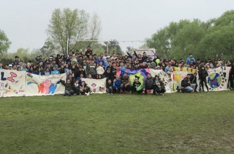 En el Paraná de las Palmas, más de 450 jóvenes de la Escuela de Liderazgo participaron del campamento anual