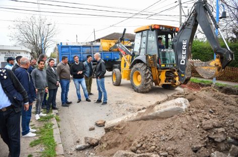 Ariel Sujarchuk supervisó obras de asfalto en Garín y Belén