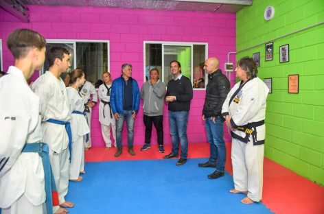 Ariel Sujarchuk recorrió el nuevo SUM del polideportivo Luis Monti