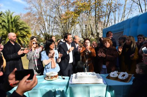 En Ingeniero Maschwitz, Ariel Sujarchuk festejó junto a vecinos los 60 años del Centro de Salud Argentino Torres