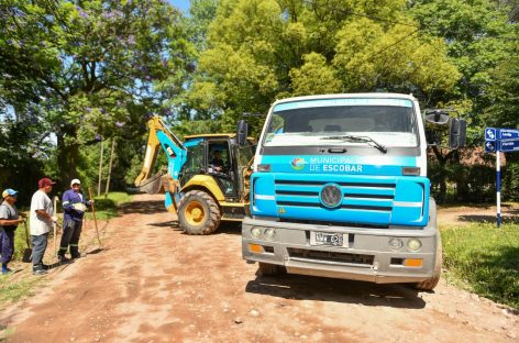 El intendente recorrió obras de hidráulica y estabilizado de calles en Ingeniero Maschwitz y Maquinista Savio