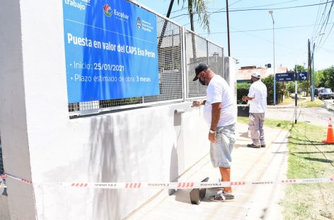 El intendente recorrió la obra de puesta en valor del CAPS Eva Perón y supervisó el punto verde móvil que rota por las localidades del distrito