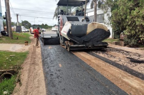 Continúan las obras de bacheo y pavimentación de calles en Loma Verde, Maschwitz, Savio, Belén y Matheu