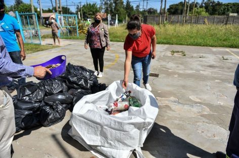 Escobar Sostenible: la Municipalidad recolectó 2.065 kilos de ecobotellas gracias al compromiso de los vecinos y vecinas