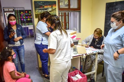 La Municipalidad de Escobar comenzó el operativo de vacunación pediátrica contra el Covid-19 en escuelas primarias del distrito