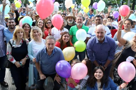 Costa cerró su campaña acompañado de Jorge Macri y Waldo Wolff