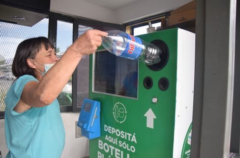 Castagnaro presentó un proyecto para canjear envases reciclables por crédito para la SUBE