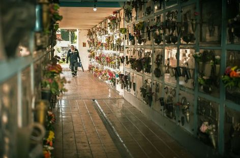 Avanzan las obras de puesta en valor en la plaza Sarmiento y el cementerio de Garín