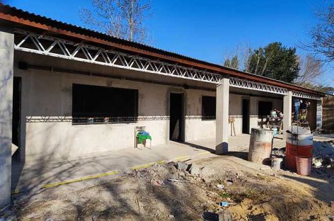 Continúan las obras de infraestructura en once escuelas y jardines públicos del distrito