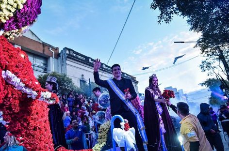 La vuelta del Desfile de Carrozas marcó el 63° aniversario del partido de Escobar