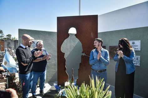 40 años de la Gesta de Malvinas: la Municipalidad inauguró en el Cementerio de Escobar un monumento a los Caídos