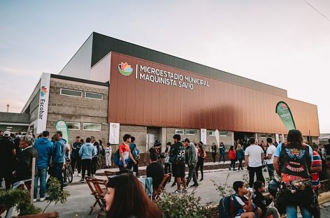 Quedó inaugurado el microestadio de Maquinista Savio