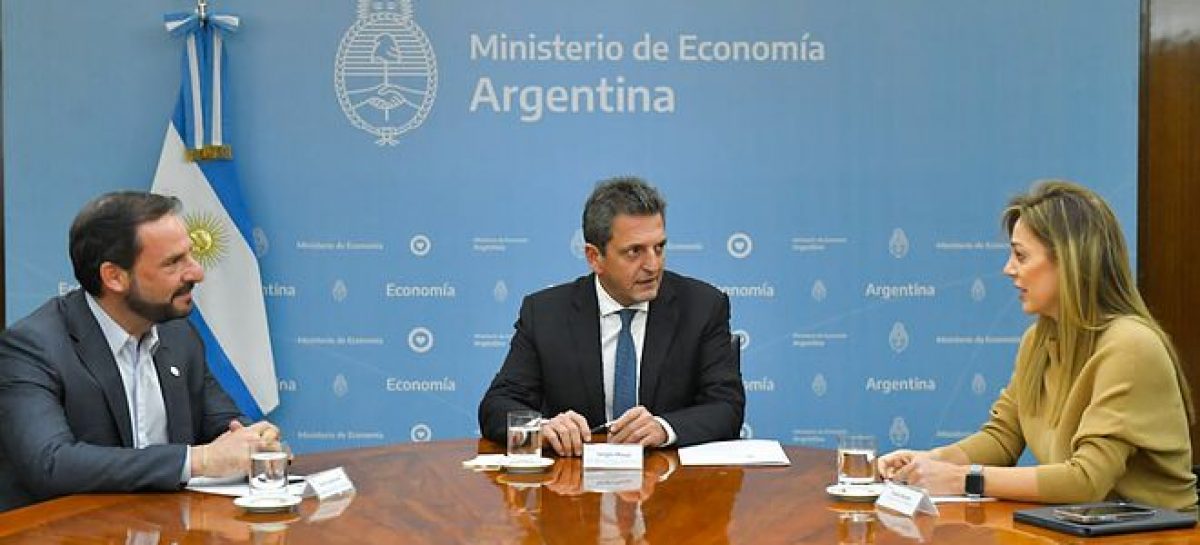 Red de gas natural: se firmó un convenio para garantizar el servicio a más de 12.000 vecinos del distrito