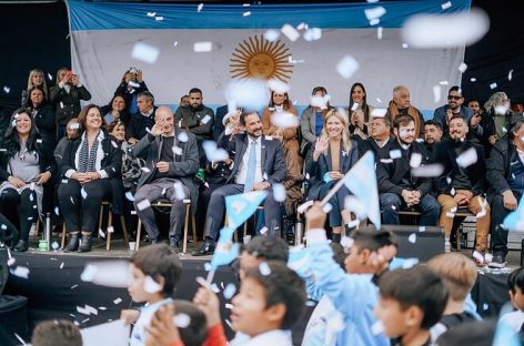 Día de la Independencia en Matheu: una multitud disfrutó del desfile patrio y del show de Los Tekis