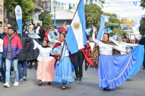 Escobar celebró el 25 de Mayo con un desfile, música y tradición