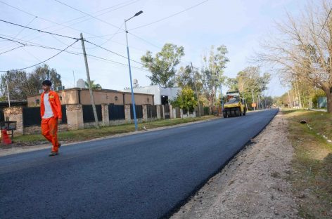 Finalizó la pavimentación de la calle Independencia en Ingeniero Maschwitz