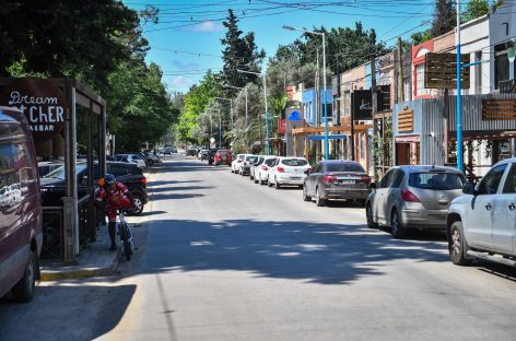 Con cambios de circulación de calles, la Municipalidad reordena el tránsito en el paseo gastronómico de Ingeniero Maschwitz