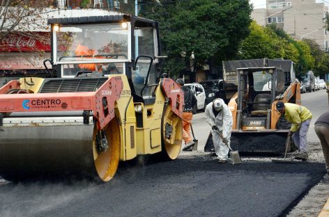 La Municipalidad amplía la obra de repavimentación de la avenida Tapia de Cruz